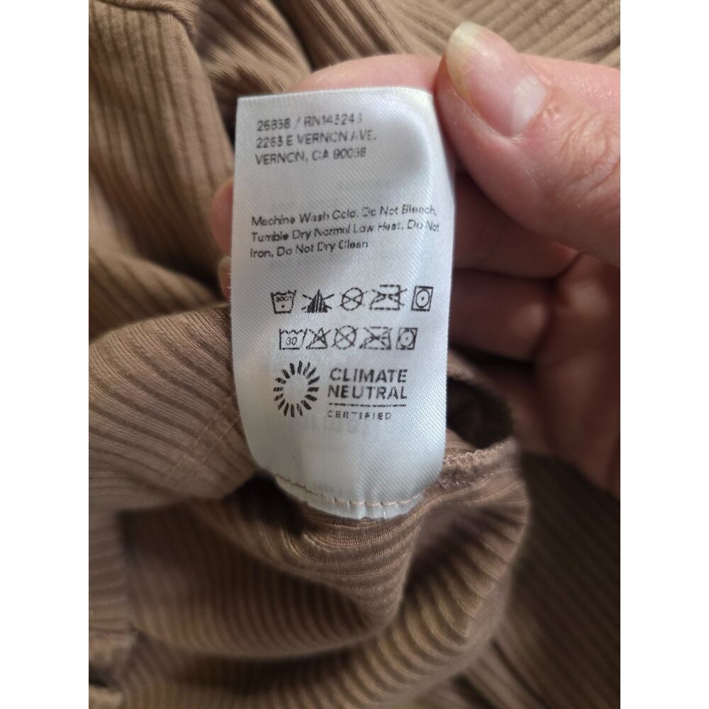 Reformation pant/cardigan set Clay sz M USA Made - Picture 6 of 7